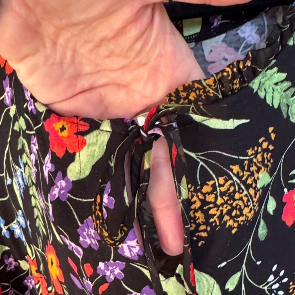 Anthropologie Maeve Black Floral Top - Picture 3 of 6